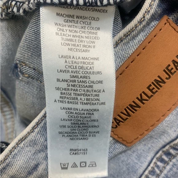 Calvin Klein Size 25 Mom Jeans Size - Picture 14 of 14